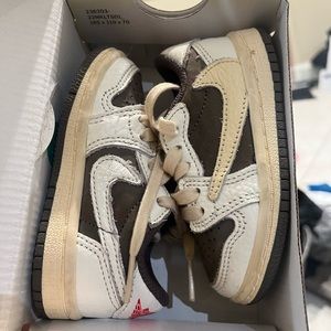 TRAVIS SCOTT X AIR JORDAN 1 LOW OG TD 'REVERSE MOCHA' GENTLY USED